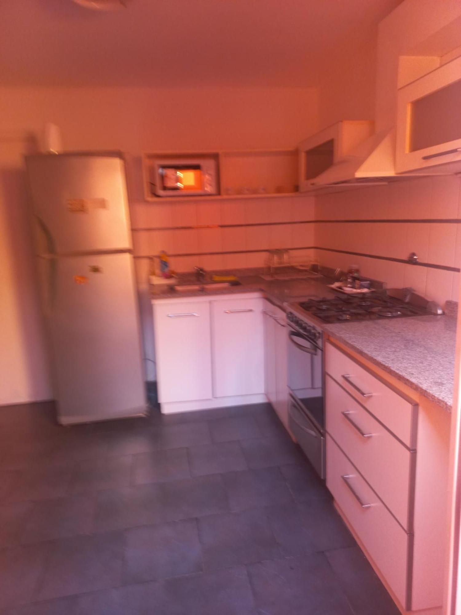 La Biblioteca Apartment Olavarria Bilik gambar
