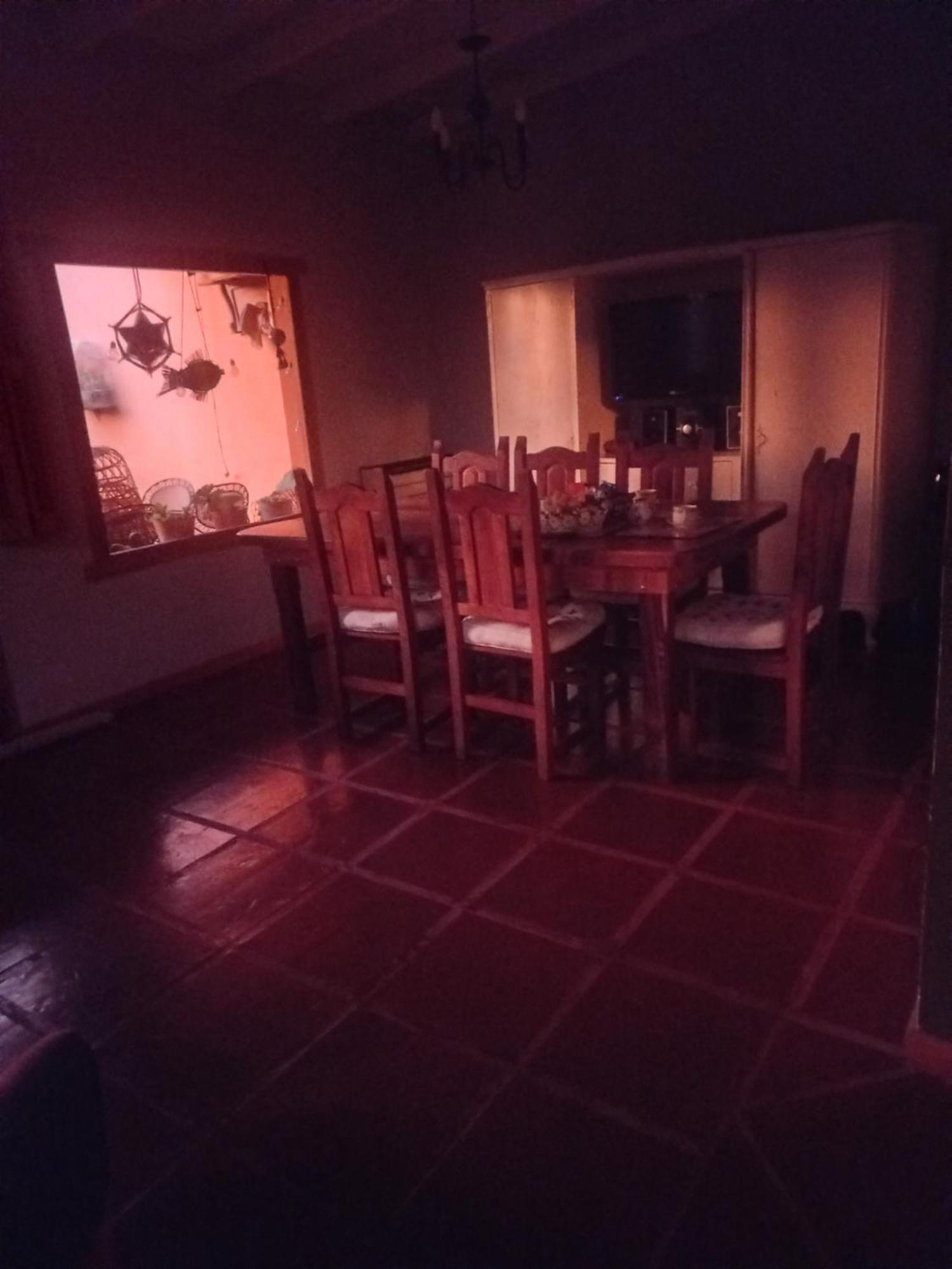 La Biblioteca Apartment Olavarria Bilik gambar